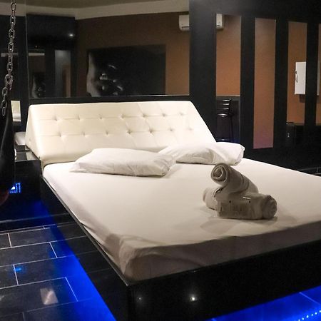 Ibiza Golden Motel Franca Extérieur photo