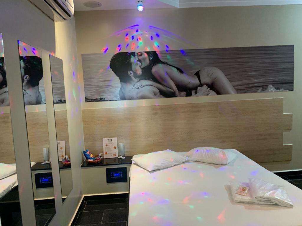 Ibiza Golden Motel Franca Extérieur photo
