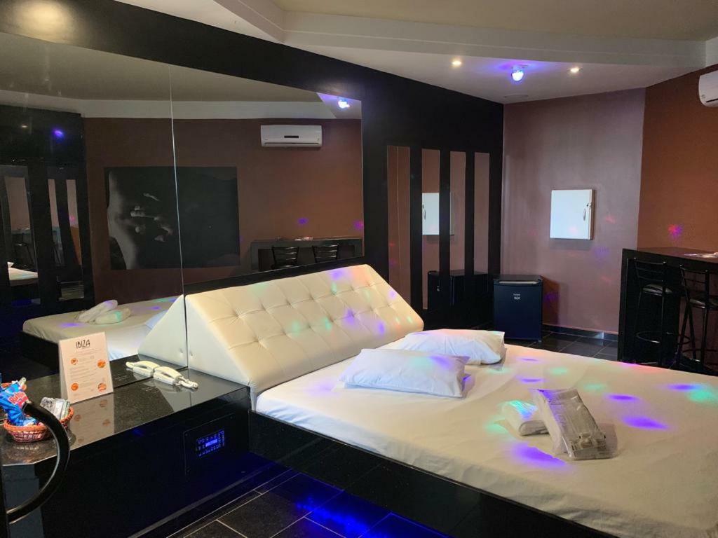 Ibiza Golden Motel Franca Extérieur photo